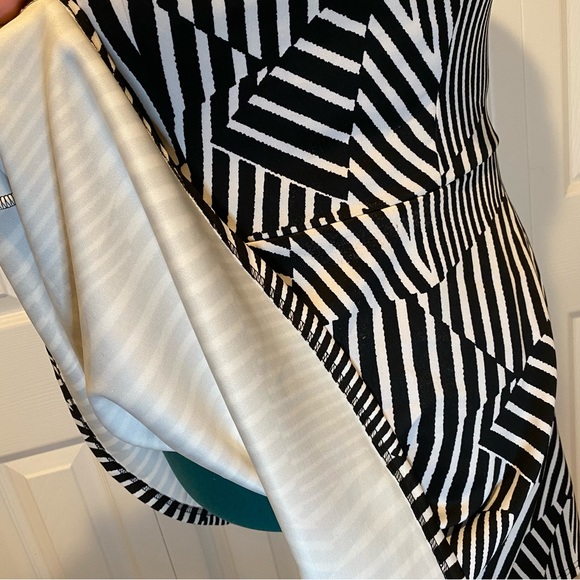2for$35 Atmosphere Black & White Abstract Stripes A-Line Dress Size UK14/US10 - Picture 10 of 13
